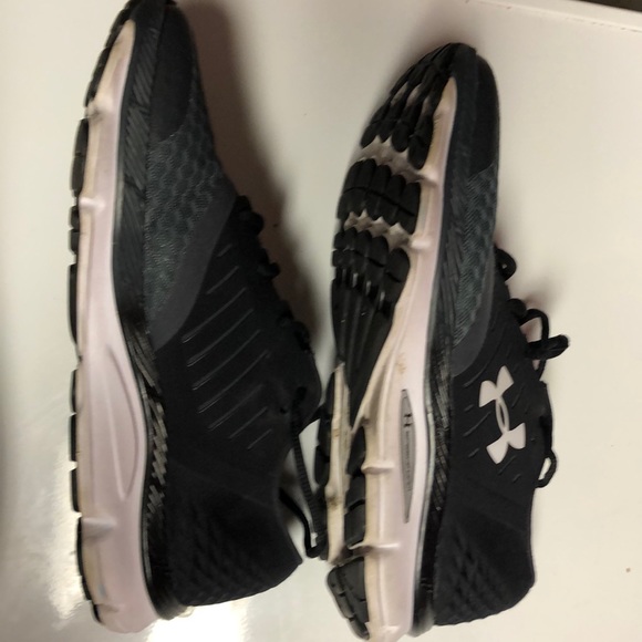 Tennis Shoes - Picture 3 of 5